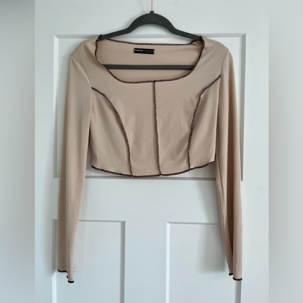Cropped Long Sleeve Shirt in size L